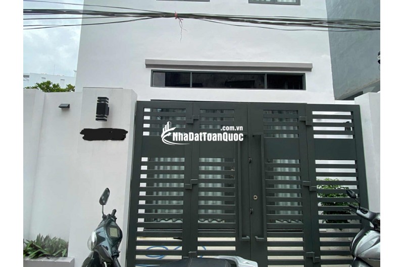 Bán nhà sát căn mặt tiền đường Tỉnh Lộ 10, DT 63m2, xây mới 1 trệt, 1 lầu